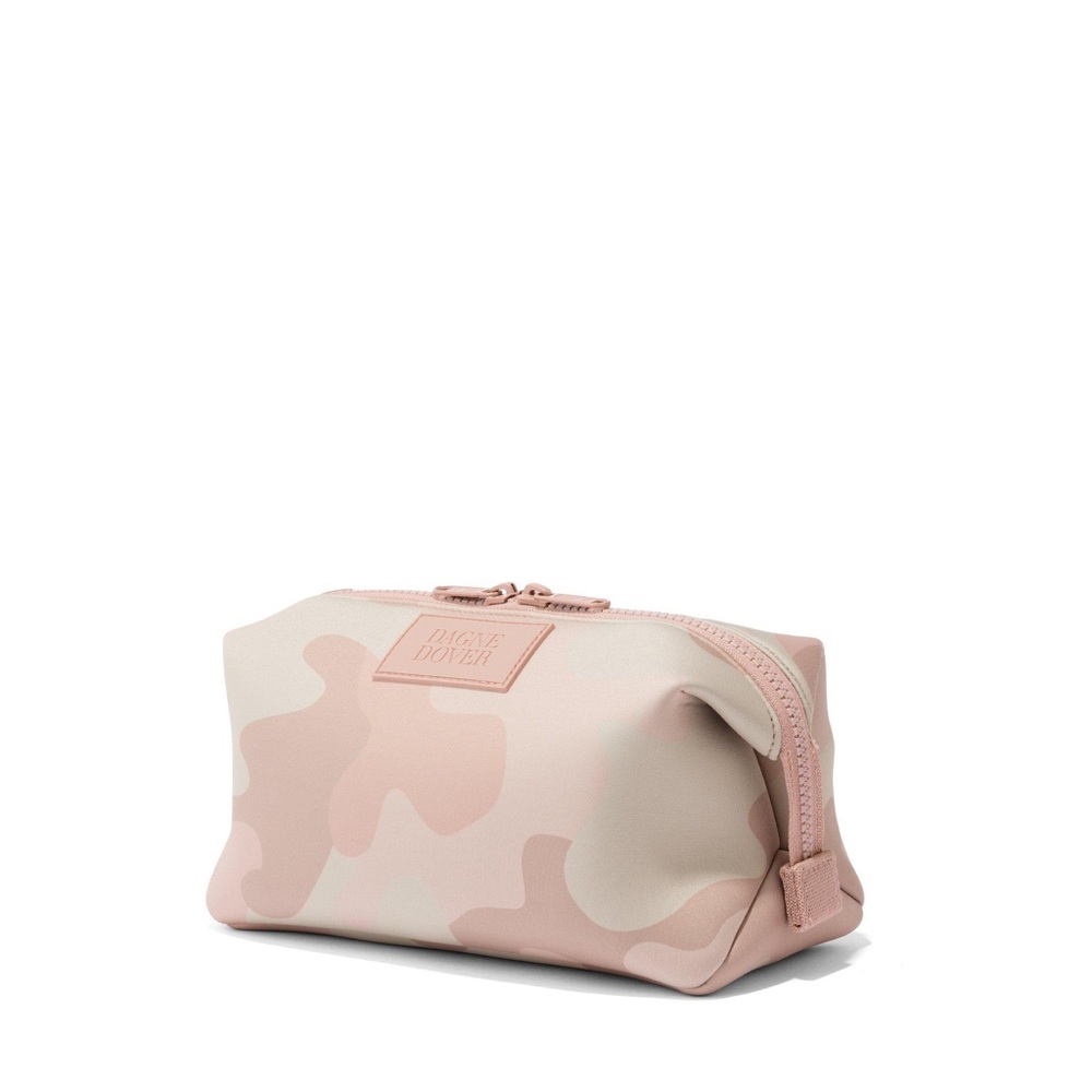 ISO Dagne Dover Dusk Camo Hunter & Scout Pouch 🎀